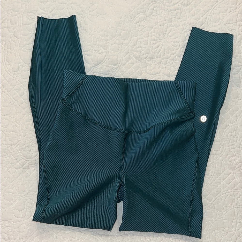 Lululemon Base Pace High-Rise Leggings size 6 25" *Two-Tone Ribbed - Picture 2 of 12